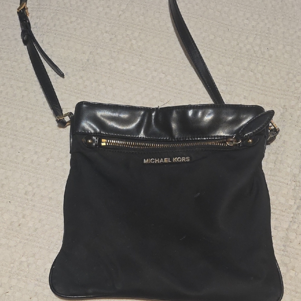 Michael Kors Elegant Black Crossbody Bag